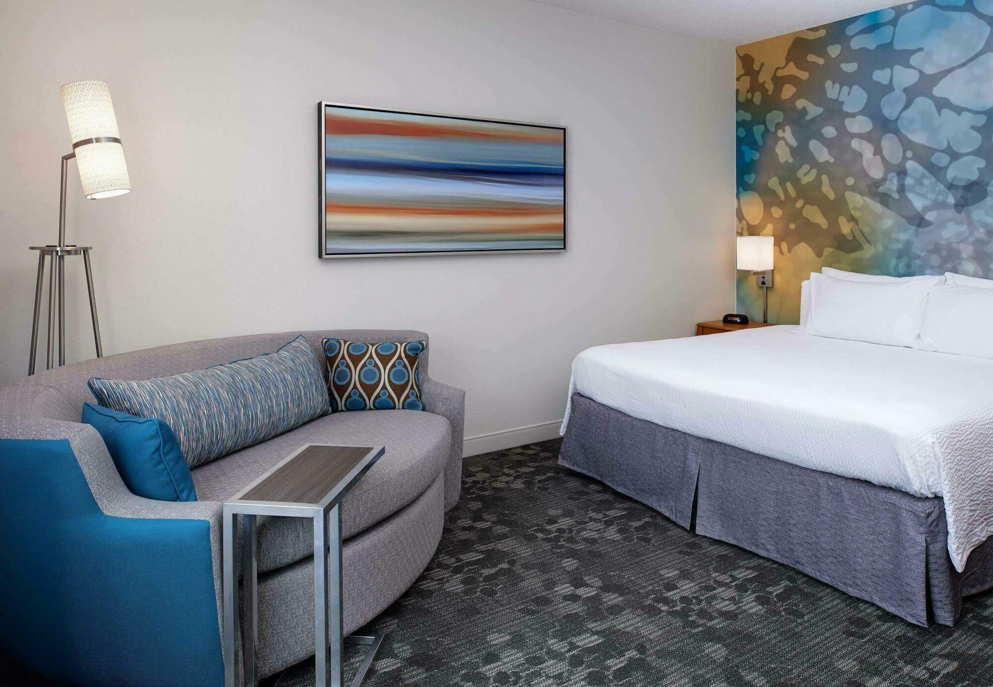 Hotel Courtyard Kansas / Convention Center 3*